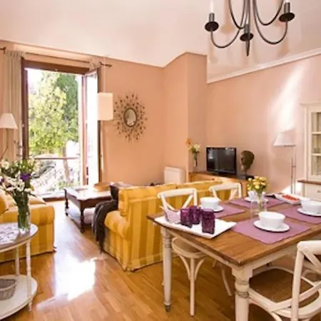 Ria San Esteban Apartment *
